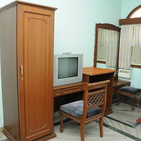 Lloyds Serviced Apartments,Krishna Street,T Nagar Ченнаи Номер фото