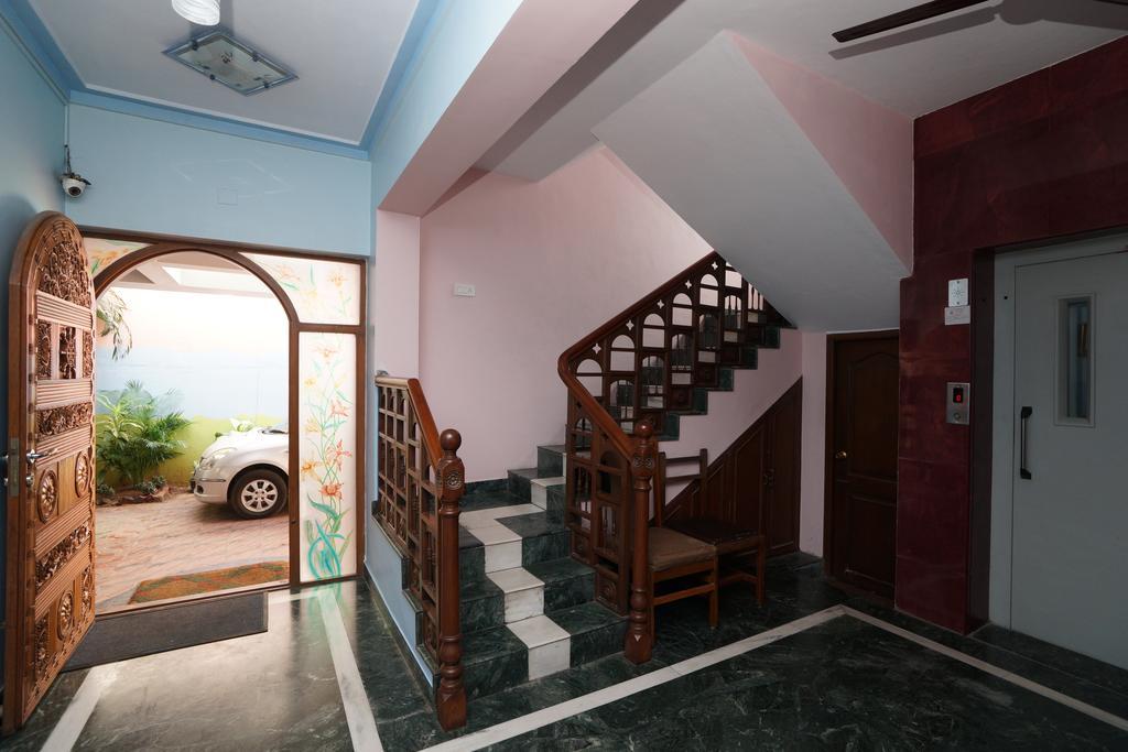 Lloyds Serviced Apartments,Krishna Street,T Nagar Ченнаи Экстерьер фото